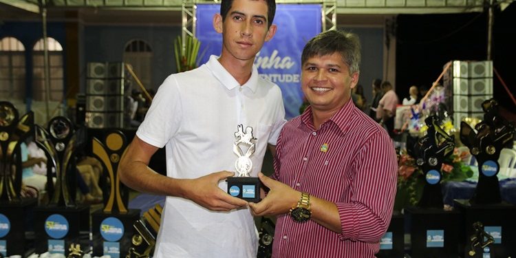 Entrega de Troféus e premiação das atividades da Festa da Juventude 2019