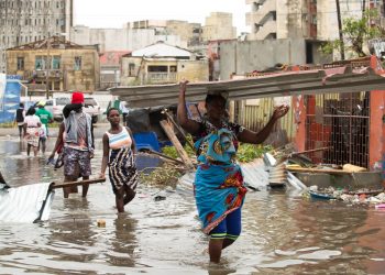 Missão humanitária: enfermeira de Santana vai ajudar atingidos por ciclone em Moçambique