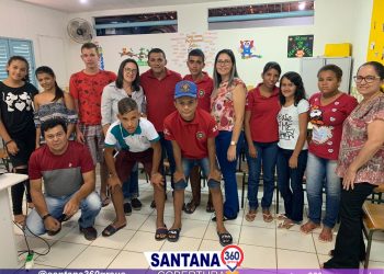 Empresário Josinaldo Soares realiza palestra sobre o jovem e o mercado de trabalho em escola da zona rural do município.