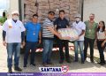 Frango Favorito em parceria com o cantor Gusttavo Lima entregou duas toneladas de frango em Santana do Ipanema