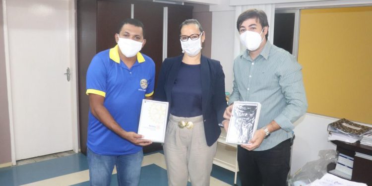 HOSPITAL REGIONAL DE SANTANA DO IPANEMA, RECEBE DOAÇÃO DE ROTARY CLUB