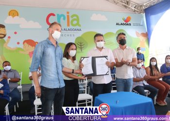 Governador Renan Filho assina ordem de serviço em Santana do Ipanema