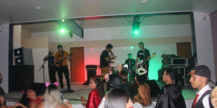 Neon Fest a Fantasia 2021 em Santana do Ipanema