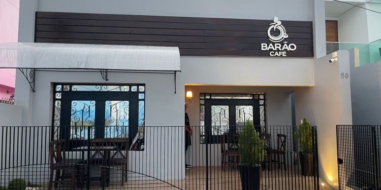 Inaugurado O Barão do Café em Santana do Ipanema