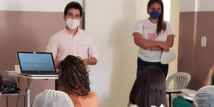 HOSPITAL DE SANTANA REALIZA AÇÕES COM COLABORADORES SOBRE JANEIRO BRANCO