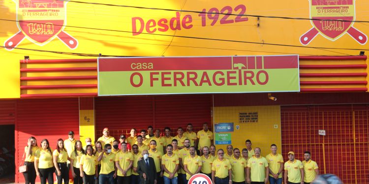 Solenidade de 100 anos da Casa O Ferrageiro
