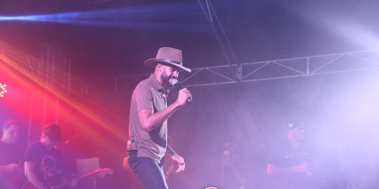 Rafinha Exclusive em São José da Tapera-AL