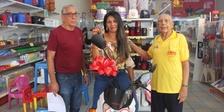 Sorteio do aniversário de 100 anos da casa O Ferrageiro em Santana do Ipanema