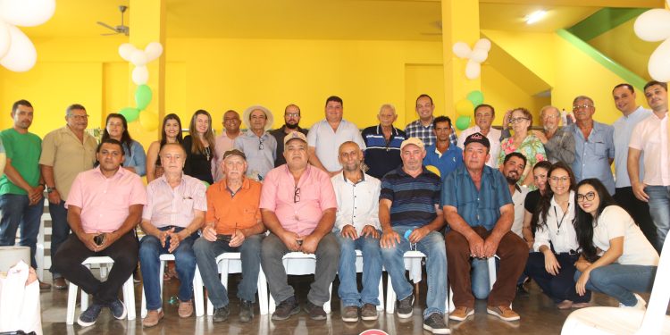 Carsil inaugura loja de medicamentos veterinários