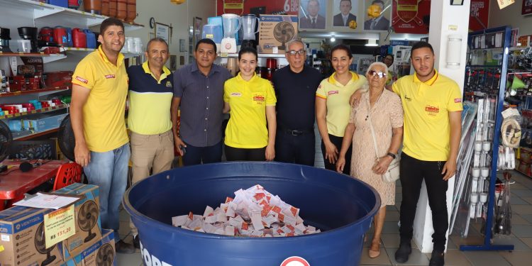 Sorteio de 100 anos da casa O Ferrageiro em Santana do Ipanema