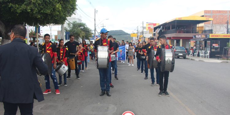 Abertura dos Jogos Internos da Escola Estadual Ormindo Barros em Santana do Ipanema
