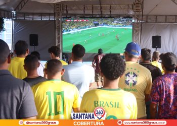 Copa na praça em Santana do Ipanema