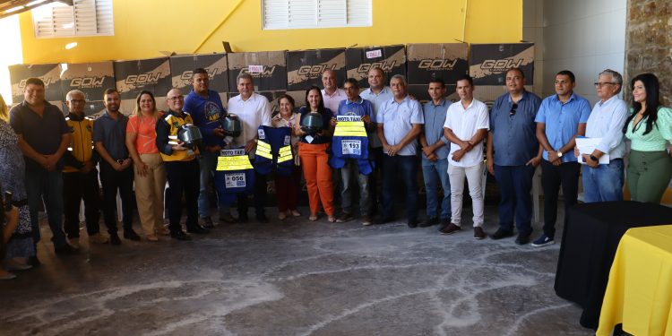 Inaugurações alusivas aos 148 anos de Emancipação Política de Santana do Ipanema