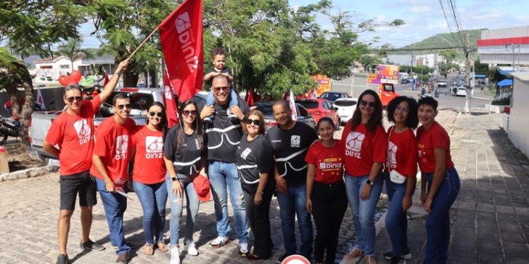 Carreata de Abertura da Promoção de Aniversário de 6 anos das Óticas Diniz