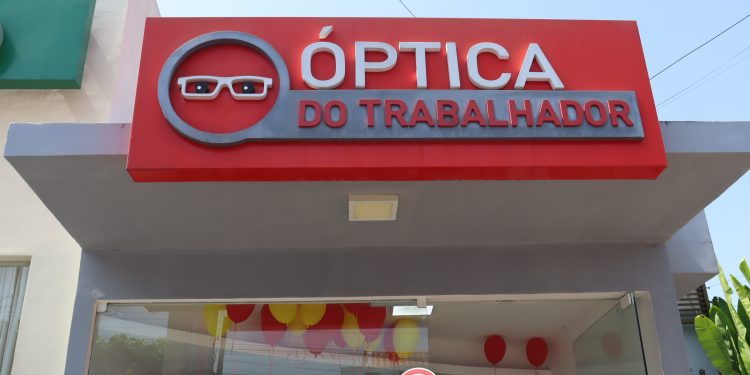 6 anos da Óptica do Trabalhador em Santana do Ipanema-AL