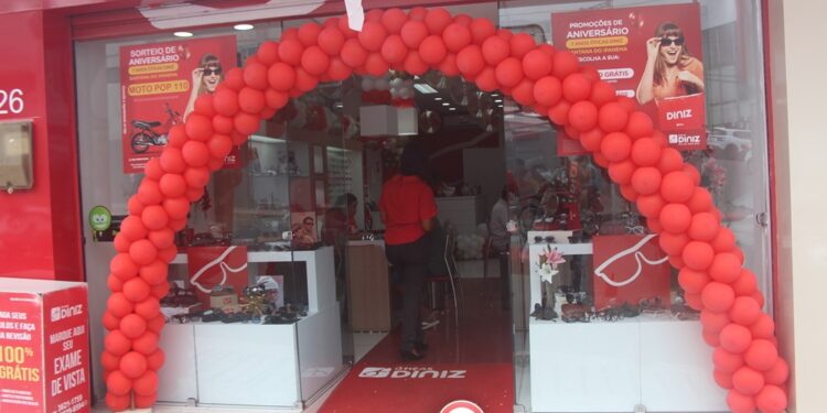 Aniversário de 7 anos das Óticas Diniz de Santana do Ipanema