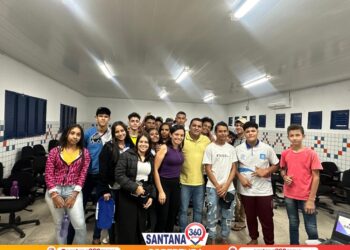 Palestra “Tecnologia e o Mercado de Trabalho” por Josinaldo Soares, na Escola Estadual Professor Aloisio Ernande Brandão em Santana do Ipanema – AL