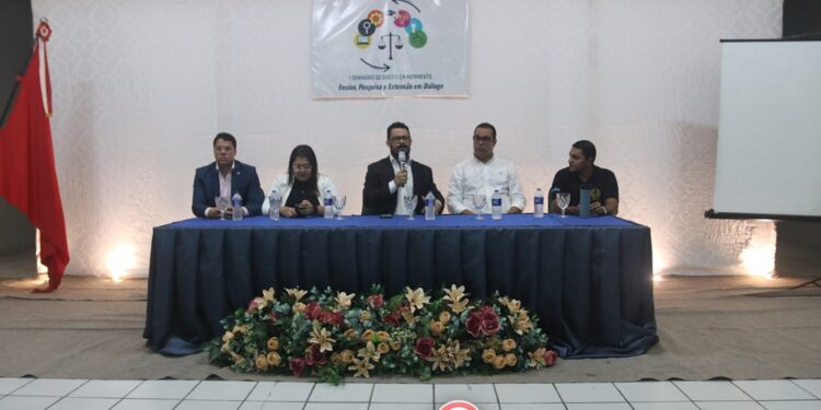 Faculdade Fasvipa realiza o I Seminário do Direito em Movimento com foco em Ensino, Pesquisa e Extensão