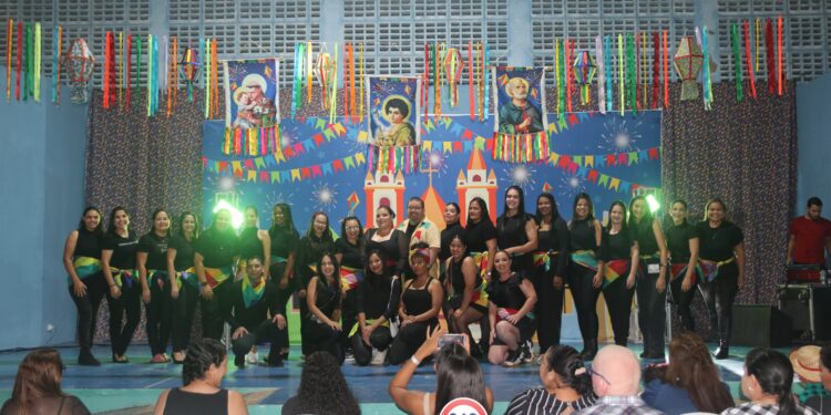 Arraiá Escola Líder 2025