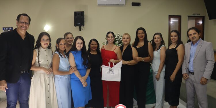 Formatura da 4ª turma do Curso de Comunicação e Oratória para Líderes Extraordinários